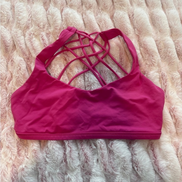 Lululemon size 6 Free to Be Bra Wild Light Support A/B Cup Sonic pink - Picture 1 of 3